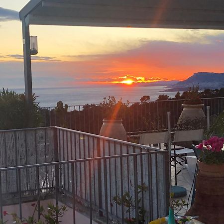 Villa Montefontane Camporosso  Luaran gambar