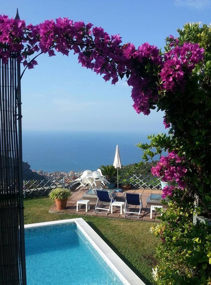 Villa Montefontane Camporosso  Luaran gambar